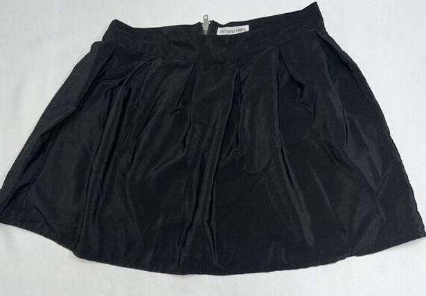 Aeropostale  Bethany Mota Skirt Womens Medium Black Pleated Skater A-Line Ladies