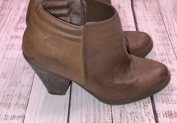 MIA  brown booties size 10