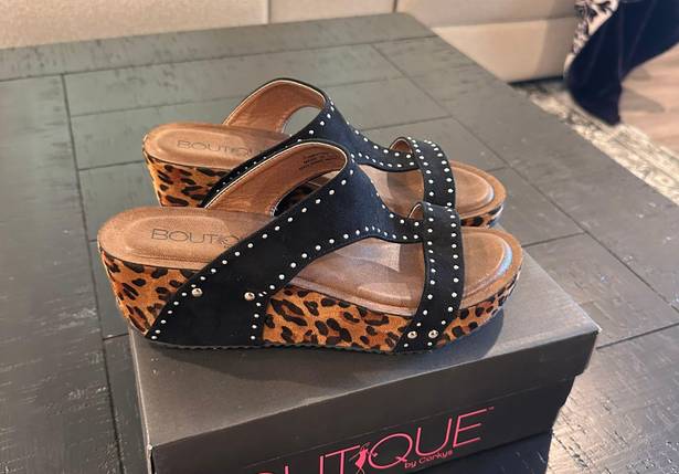 Boutique Leopard Wedge Sandals Multi Size 9