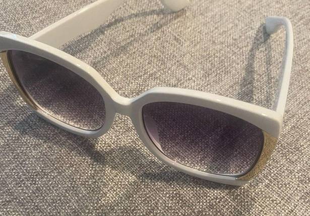 New White Fashion Sunglasses