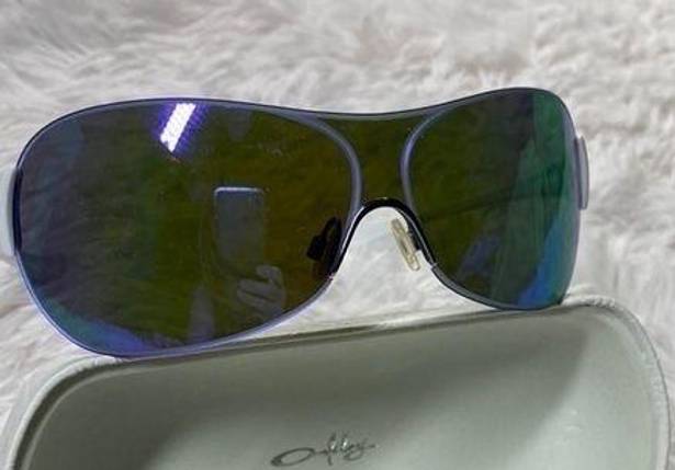 Oakley  Conduct Sunglasses Polished White/Violet Iridium Lens
(discontinued)