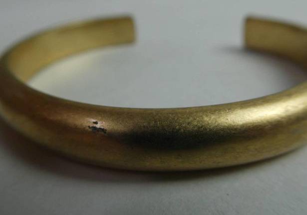 Madewell  Gold Tone Cuff Bracelet Curved Edges Minimalistic Minimalist Rounded