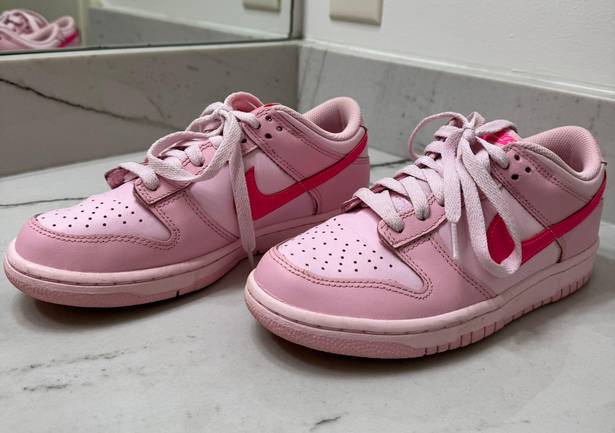 Nike Dunk Low Triple Pink