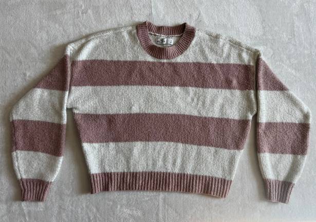 Hollister Cropped Sweater