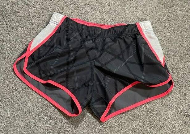 Xersion  Semi Fit Neon Pink & Black Athletic Short | Size S