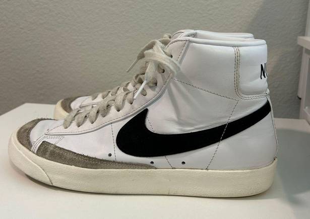 Nike Blazer Mid 77