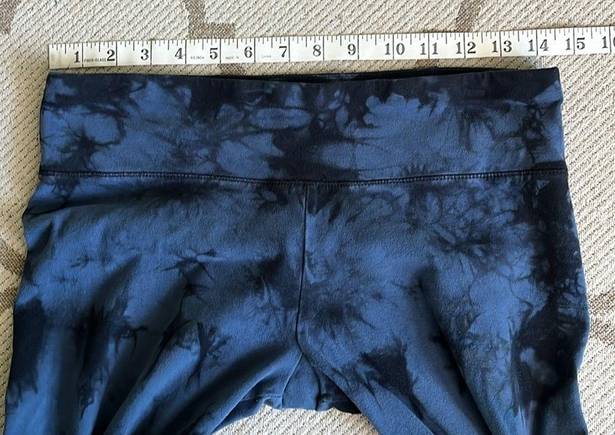 Lou & grey  black blue tie dye Capri leggings