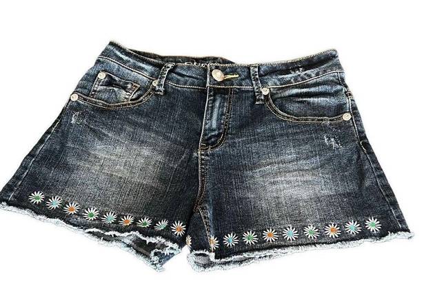 Guess  daisy flowers embroidered jeans shorts