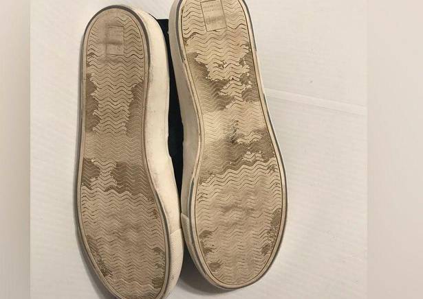 Gap  navy velvet slip on casual shoes sneakers women size 8.5