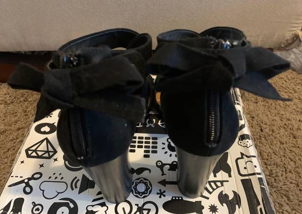 Bamboo Black Suede High Heels With Bows Size 9