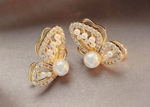 Gold Butterfly Stud Earrings for Women,White Pearl Earrings,Butterfly Earrings