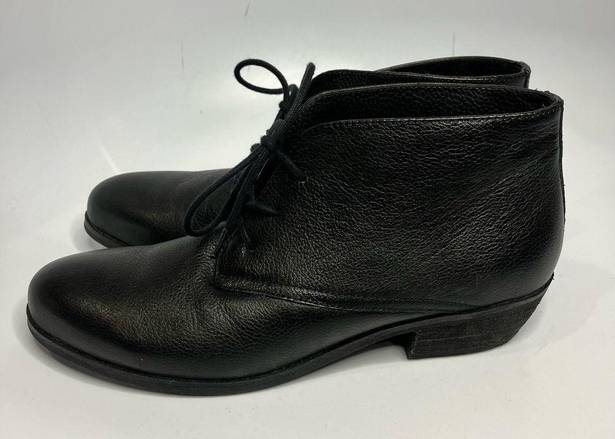 Softwalk  women’s Ramsey ankle boots black size 8N