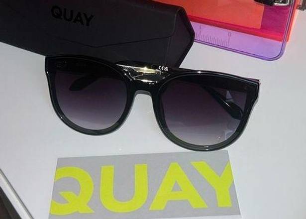 Quay Australia  Date Night Round Sunglasses Black