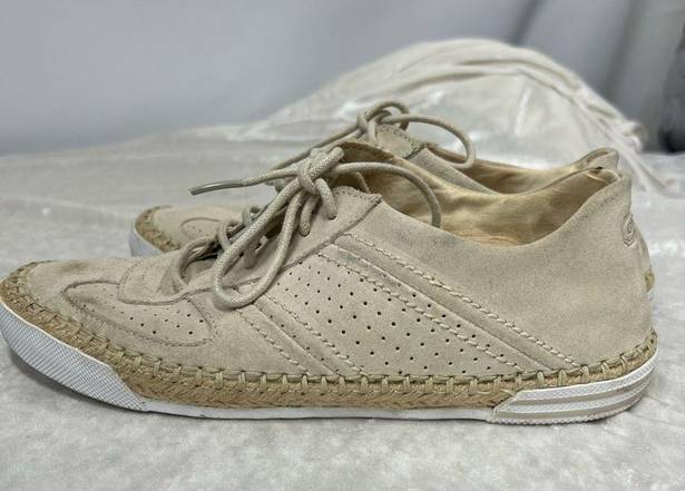 Coach  parson shoes 7B cream color comfy lace up