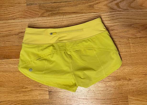 Lululemon Speed Up Shorts 2.5