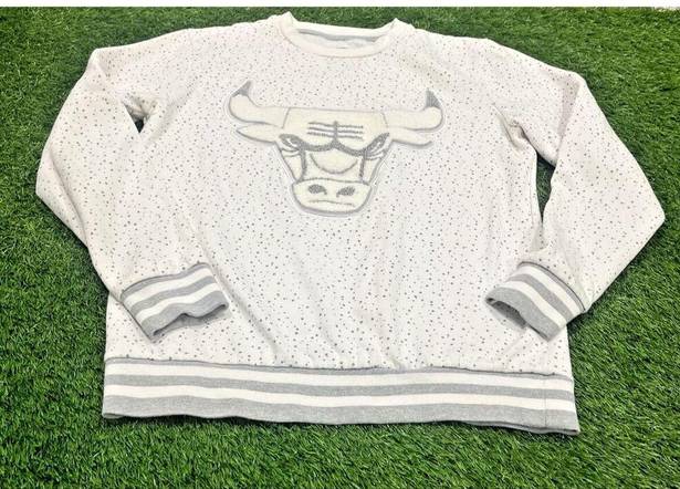 Nba  Chicago Bulls Vintage Womens White Logo Sweatshirt Medium