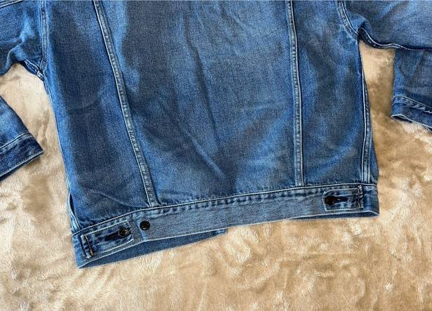 American Eagle Outfitters Oversized Denim Jacket