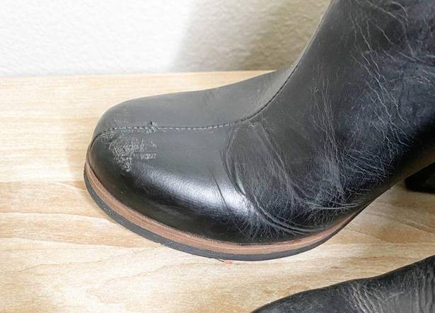 Kork-Ease  western black leather booties size 6
