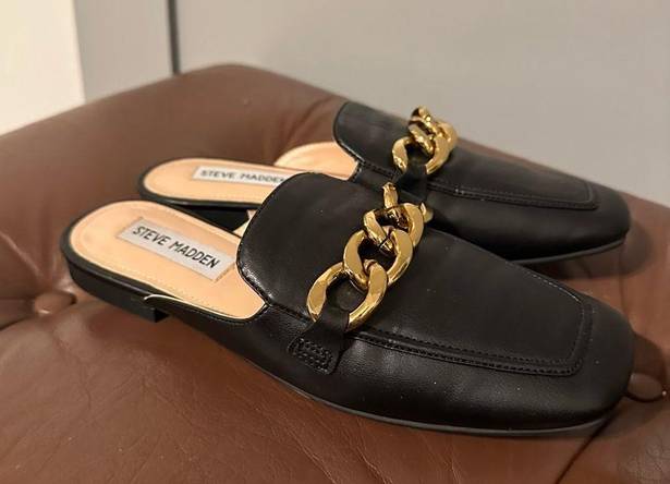 Steve Madden NWOT  Black Mules Square Toe with Gold Accent Size 6