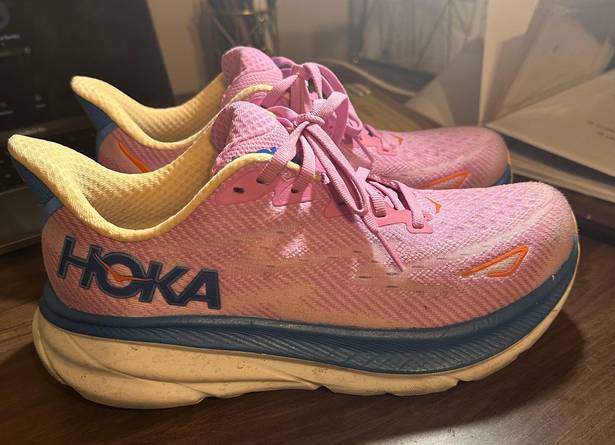 Hoka Clifton 9