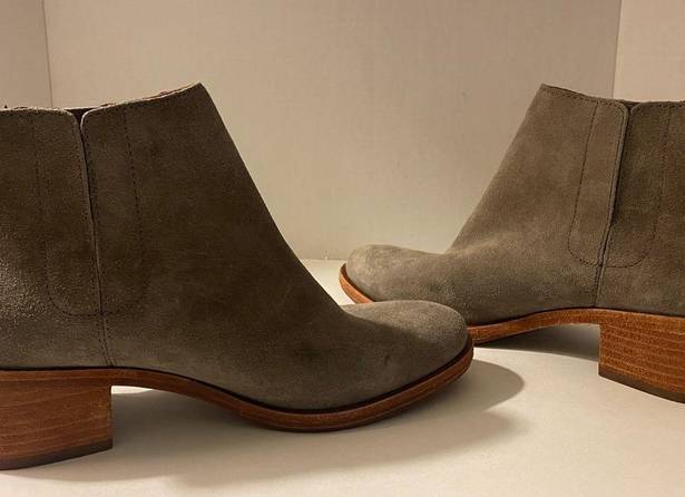 Kork-Ease  Mindo Grey Suede Leather Pull On Ankle Booties NWOT- 7M