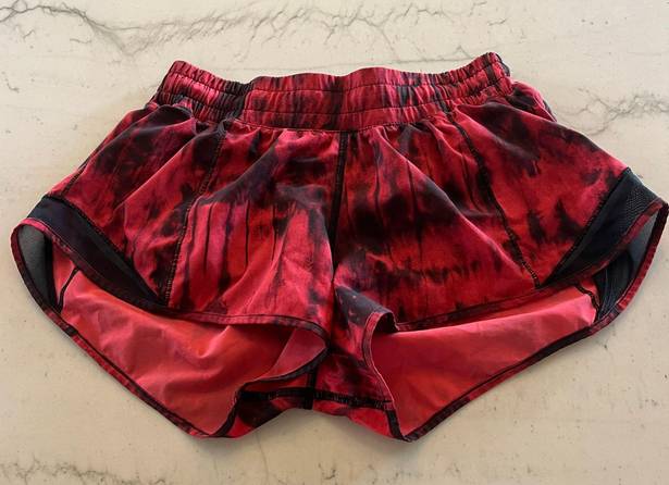 Lululemon Hotty Hot Shorts 2.5”