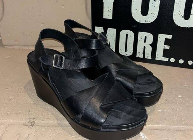 Kork-Ease The Original  Ava 2.0 black platform Sandals, size 11, thick straps