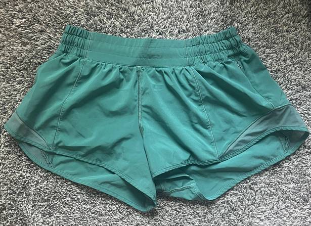 Lululemon Hotty Hot Short 2.5”