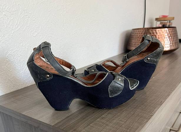 Ariat vista navy floral embroidered t-strap leather wedges 7