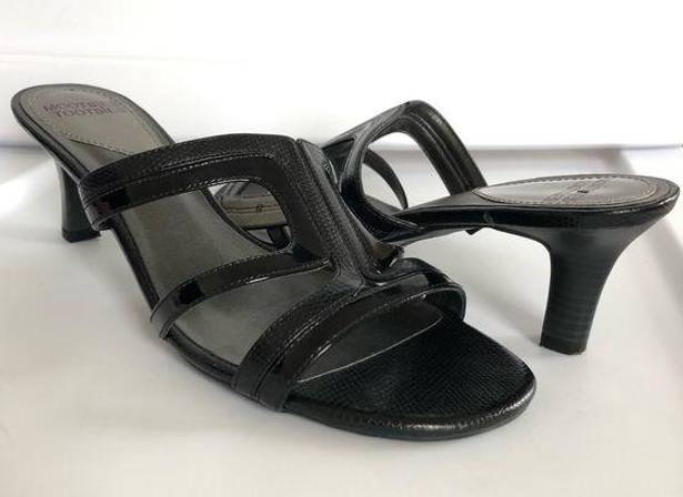 Mootsies Tootsies Kitten heel black sandals- 