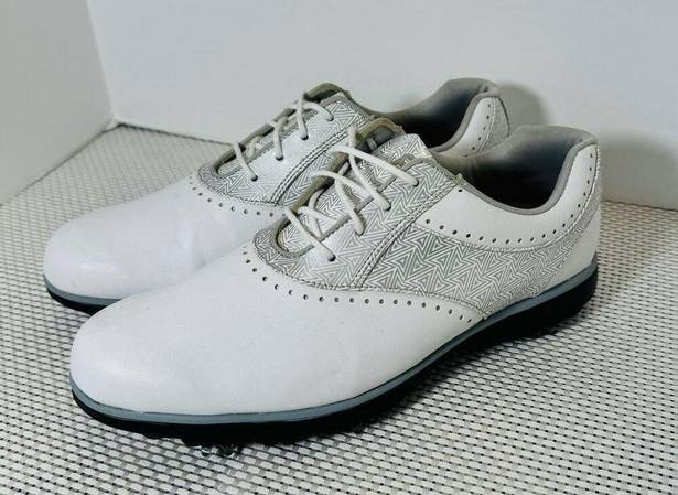 FootJoy  eMerge Womens White/Silver Soft Spike Golf Shoe Womens 9.5 93902