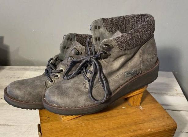 blowfish  Malibu Boots 6.5 Ankle Womens Gray euc 4 Earth 2105