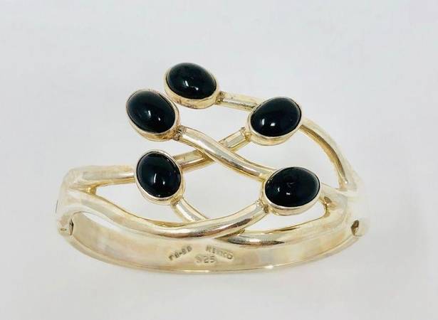 Onyx TAXCO sterling,  bangle, 57g