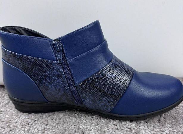 Comfort View Jolene Boots Womens 9M Navy Blue Short Bootie Winter Shoe 3" Shaft