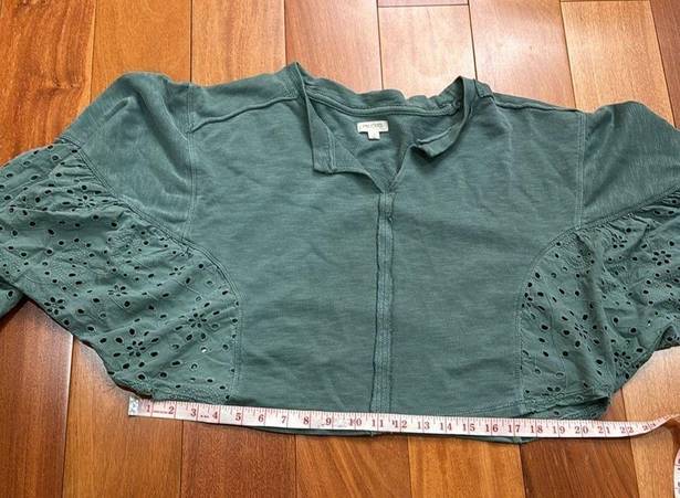 Pilcro  anthropologie Batwing Eyelet oversized Crop Sweatshirt size M