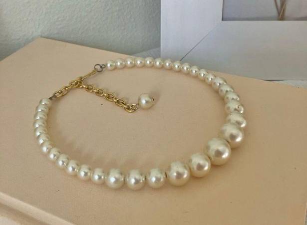 American Vintage Vintage “Ligeia” Ivory Wire Pearl Choker Structured Gold Classic Femme Bridal