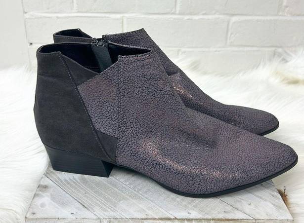 Qupid  Faux Leather Grey Purple Shimmer Ankle Boots Size 10