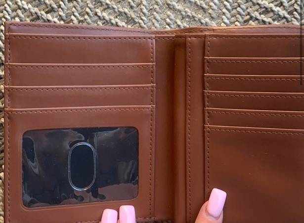 Buxton Wallet Brown