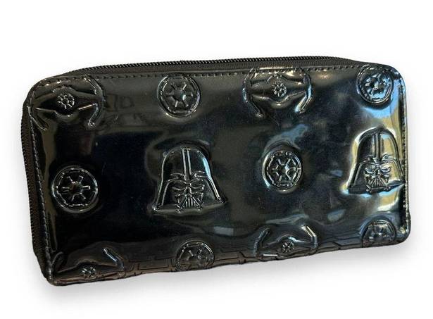 Star Wars Loungefly  Black Patent Embossed Wallet