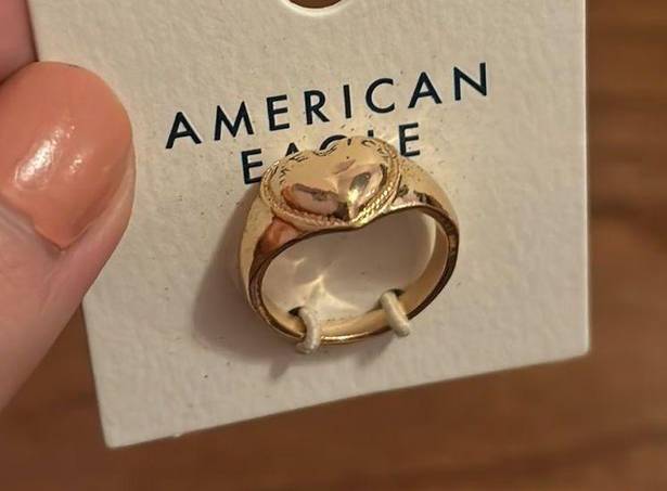 American Eagle NWT  AEO Vintage Heart Ring - gold tone