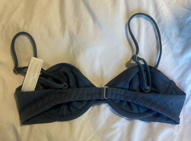 Abercrombie & Fitch  bralette bikini top size small