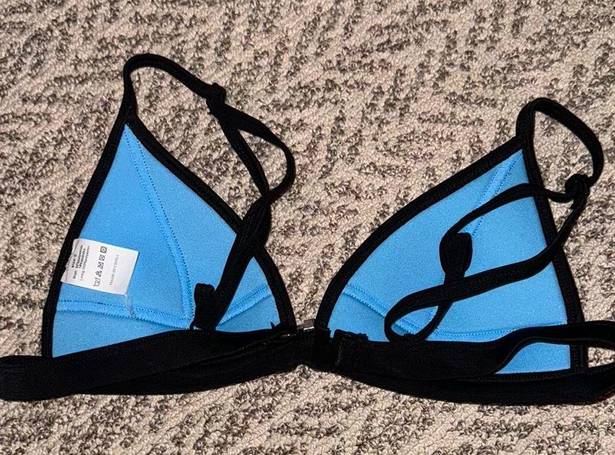 Triangl e Bikini Top