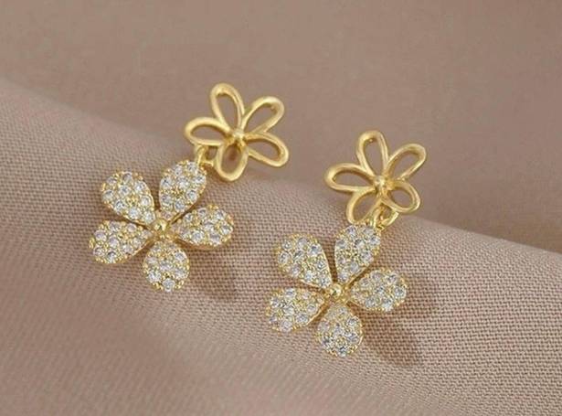 Flower Dangle Drop Earrings for Women Gold