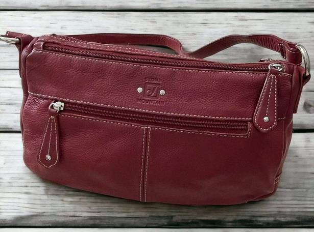 Stone Mountain  Red Pebbled Leather Shoulder Purse‎