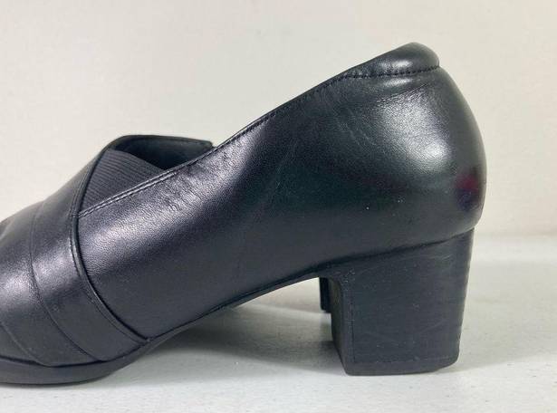 Clarks  Clogs Heels Women's Size 9 Black Comfortable Slip-On Footwear Business