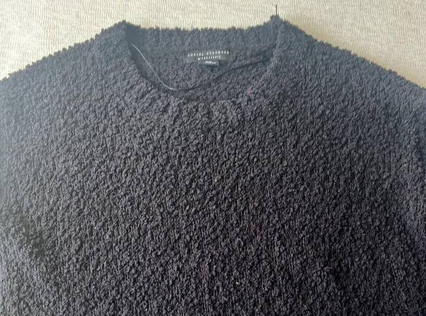 Sanctuary Social‎ Standard by  Black Sherpa Women’s Sweater, Size Medium ♣️