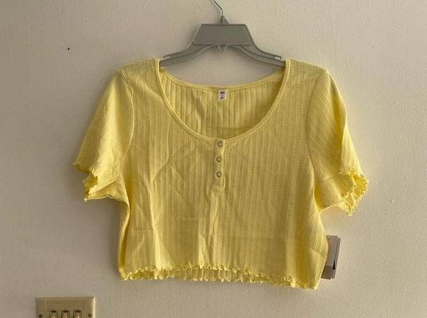 BP NWT  yellow lemonade Henley crop top 1X