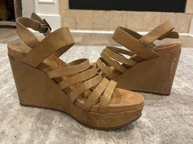 Eileen Fisher  Strappy Platform Wedge