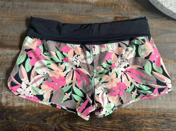 Roxy Floral athletic shorts