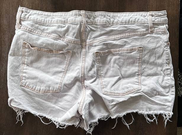 Universal Threads White Distressed Denim Shorts